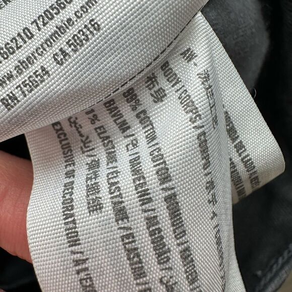 Abercrombie & Fitch size 26 2 Ultra High Rise 90s Straight Jean in washed black - Picture 3 of 5